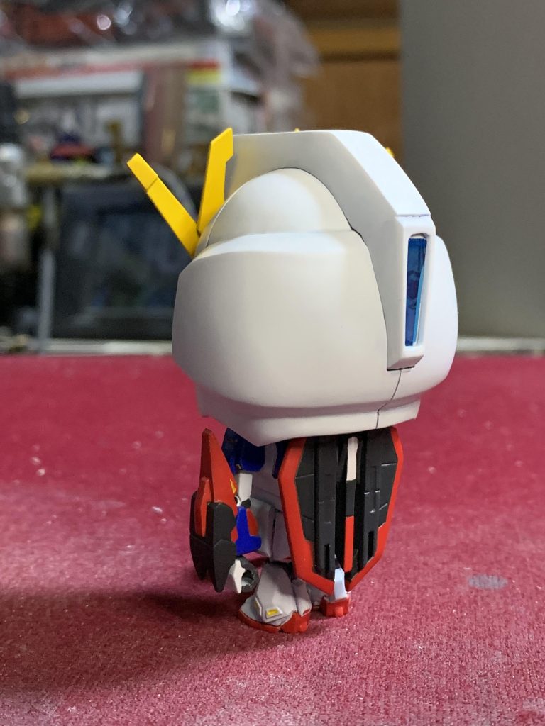 ガンプラくんのサイトを見て、そちらのイラストを参考に造形しております。