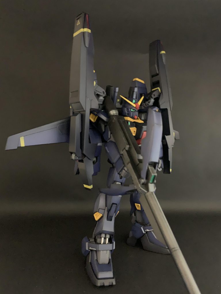 ブラックライトで文字を浮かびあがらせたいときは無地部分に塗った方がいいですね〜。