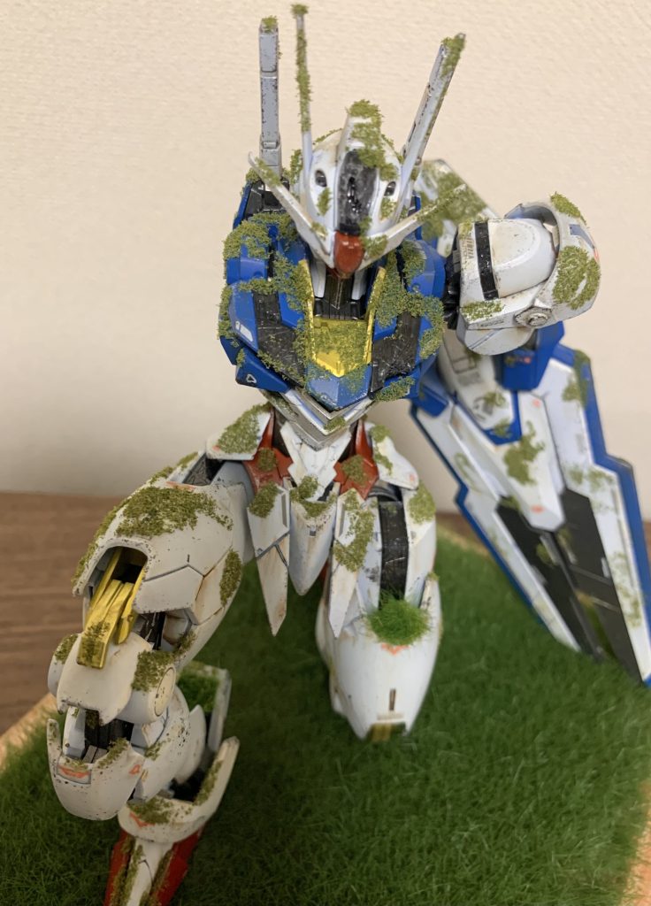 エアリアルくん正面から。パーメット0にしつつカバーのガラス割れも思いつきでダメージ加工。