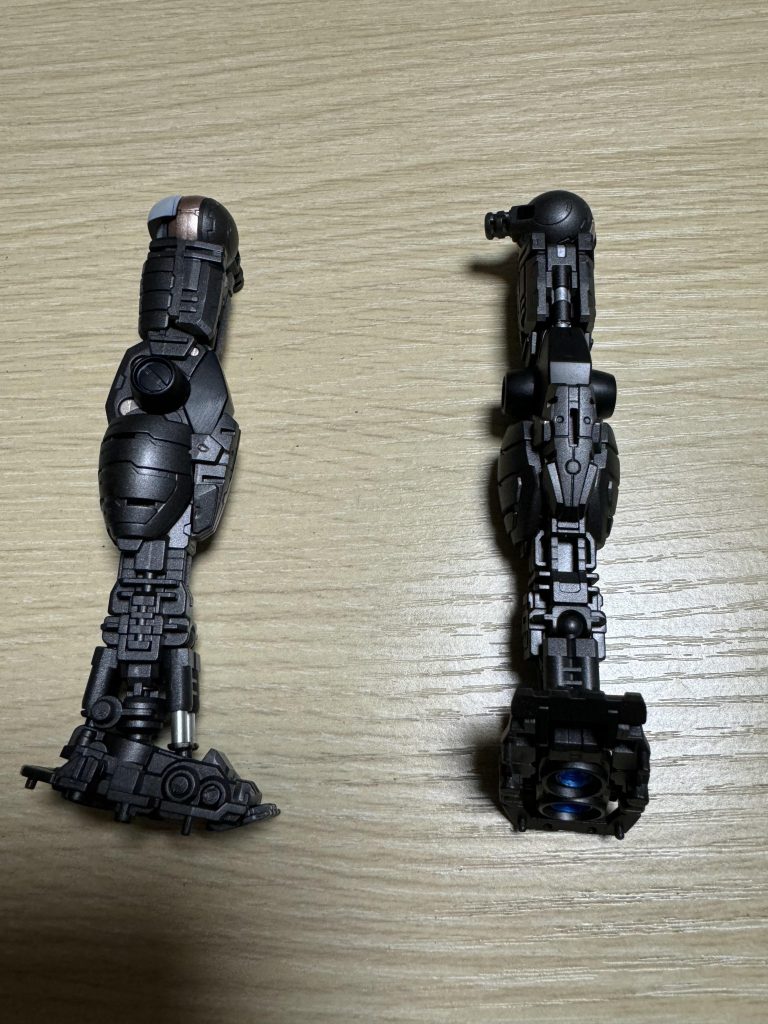 そして今回はMGという事でフレームをベースをサーフェイサーEVOガンメタ1:EVOブラック1シリンダーはシルバーチラ見せ部分をクレオスのcopperにしました。EVOガンメタのみも好みな金属感なんですが、暗くしたらどうなるかなー?という試みでした。これはこれで良しとします。