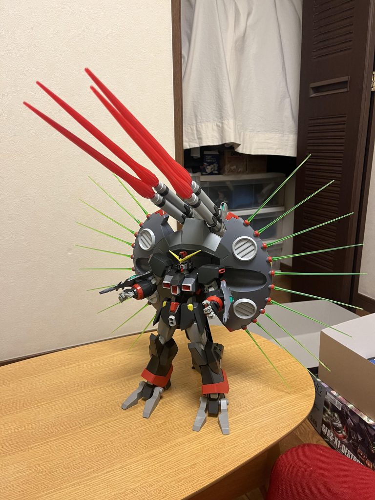 武装75mm対空自動バルカン砲塔システム イーゲルシュテルン×4200mmエネルギー砲 ツォーンmk21580mm複列位相エネルギー砲 スーパースキュラ×3シュトゥルムファウスト×2MJ1703 5連装スプリットビームガン×2高エネルギー砲 アウフプラール・ドライツェーン×2熱プラズマ複合砲 ネフェルテム503×20マーク62 6連装多目的ミサイルランチャー×4陽電子リフレクター発生器 シュナイドシュッツSX1021×3