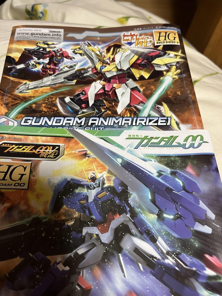 コアガンダムとダブルオーガンダムで。