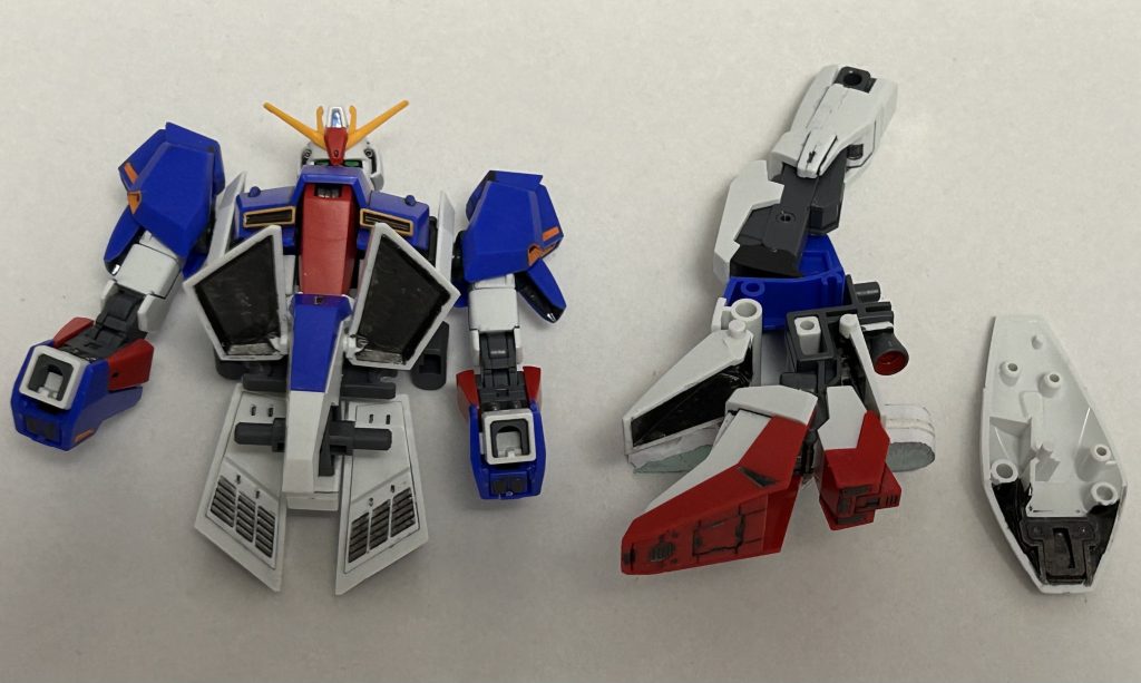 MG ver.Kaを参考に水性 赤鉄色を使用して中心に筆やスポンジで各所を部分塗装しました。気泡など多く出てしまい下手な仕上がりですが、一応、完成できました。