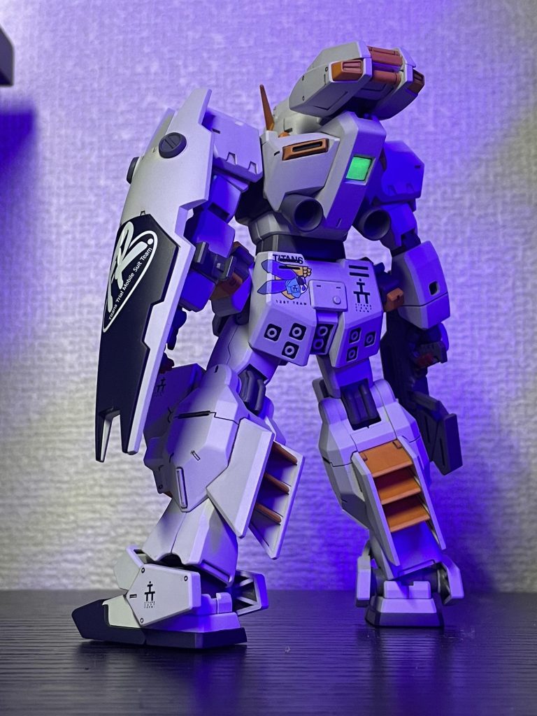 バーニアの内側は、敢えて塗ってません。敢えて。