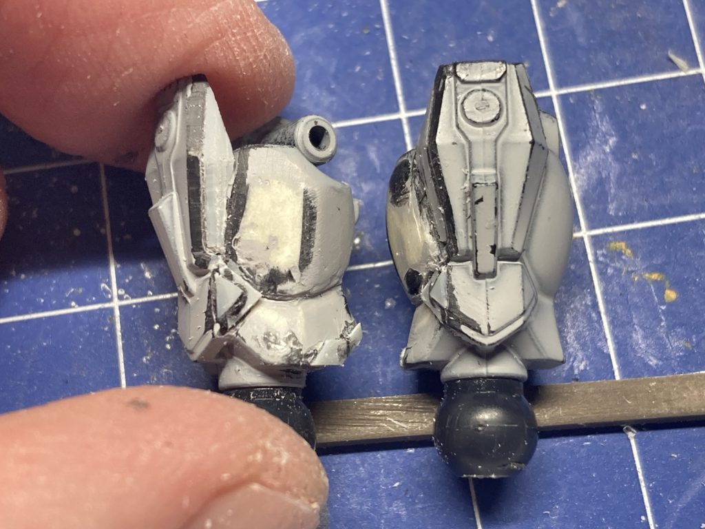 見えないし手を抜いていいかな、は許されなかった。