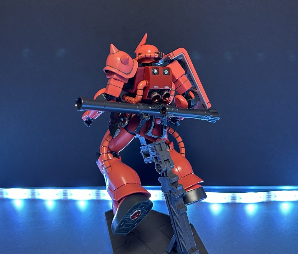 HGCEシャア専用ザクⅡ–3枚目/制作者：ペーぺーモデラー