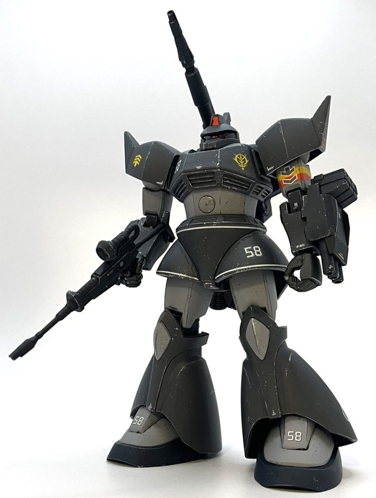 塗り替えの他、腹部、膝、足首の延長工作をしています。パーツを丸太切りしてプラ板挟む等はせず、見えない接続部にプラ板を積んで延長しました。幾分寸詰まり感が解消され、少しはスタイリッシュになったかなと思います。