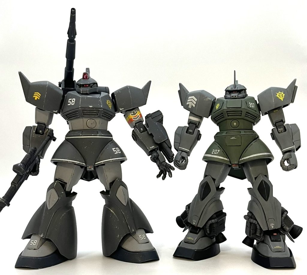 最後に以前作った高機動型ゲルググ改と記念撮影しました。こうしてみると少し背が高くなっているのが分かりますね。