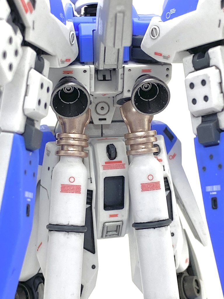 プロペラントタンクの基部は設定通りカッパーで塗り分けましたがメタリックオレンジでも良かったかな？と思います。