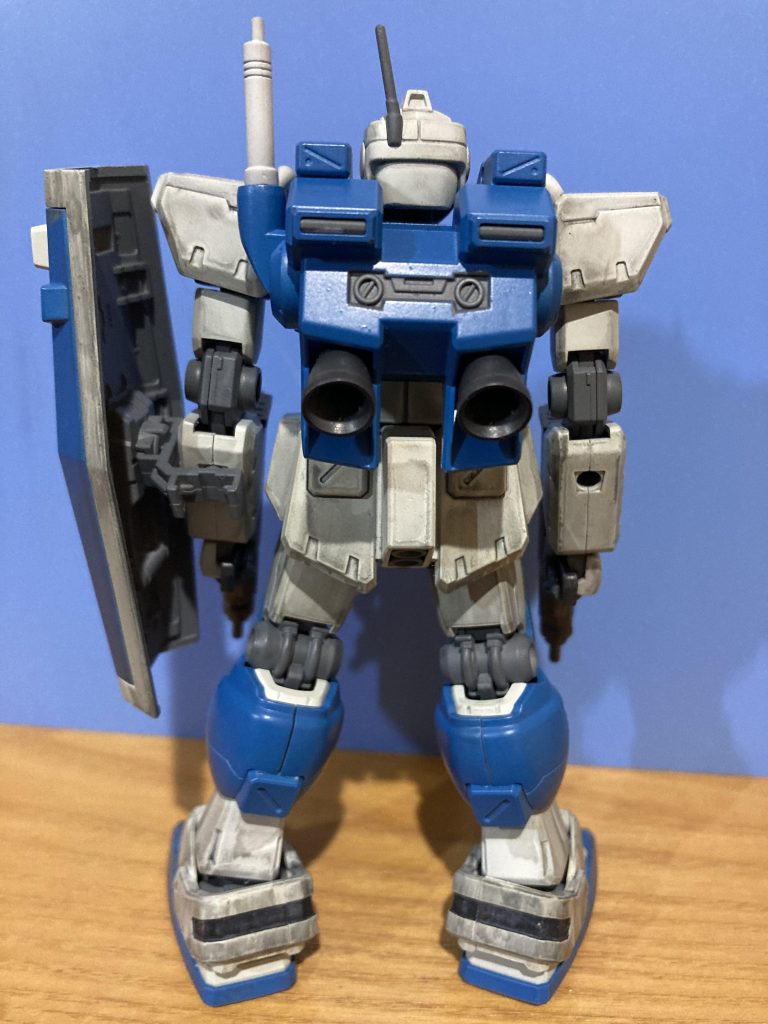 背面0083の始まりでアレン中尉相手に3人がかりの模擬戦のシーンでキースが追う→コロニー残骸の影から現れ返り討ちにされるシーンあたりが好きです😊