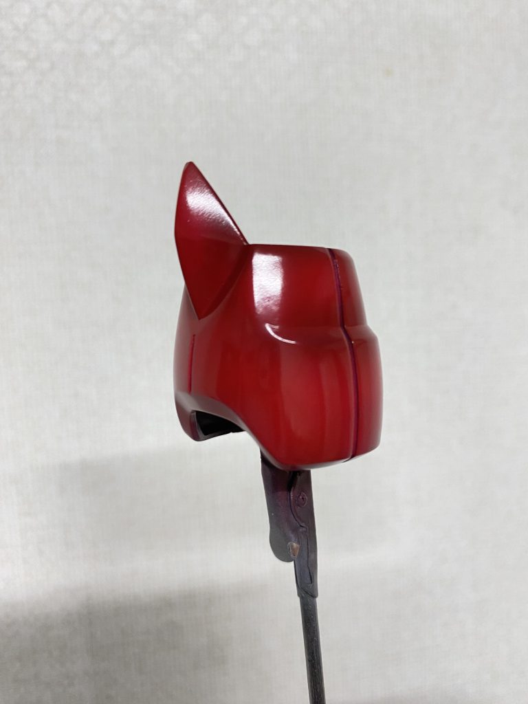 塗装開始! シャア専用カラーで行く事に。ネタ作品なのに無駄に良い色で綺麗に塗れてます。