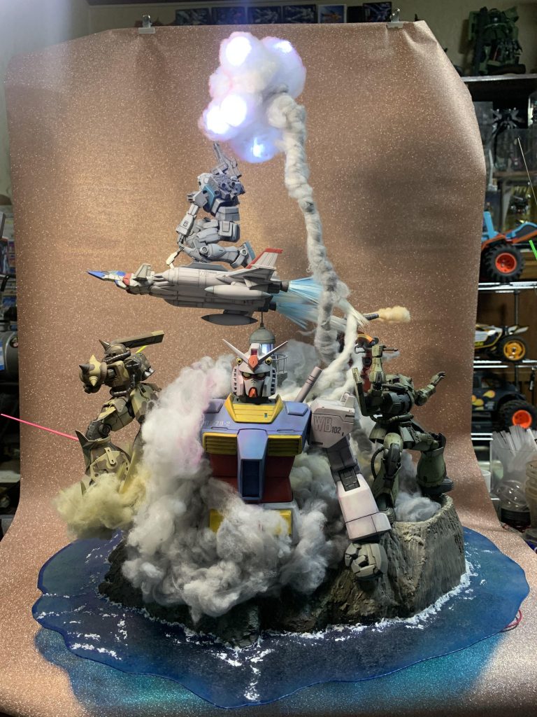 HGガンダムが見えない角度には、でっけーガンダムを配置