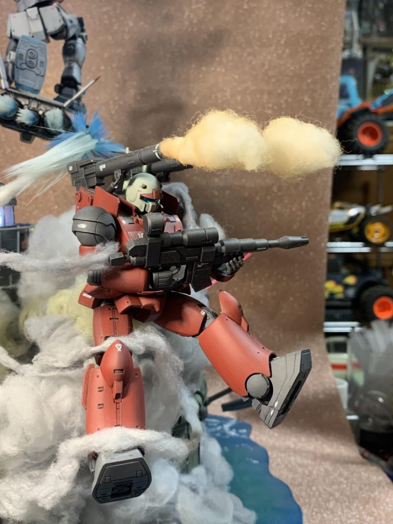 ガンキャノンは腕と肩の合わせ目消しのみ。