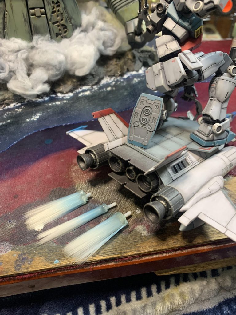 噴射エフェクトもプラ棒を刺しているだけなので取り外し可。