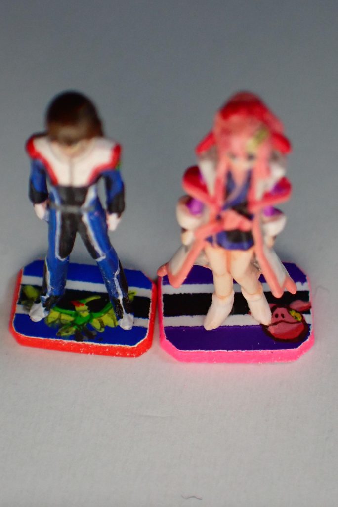 台座はトリィとピンクちゃんを描きました。