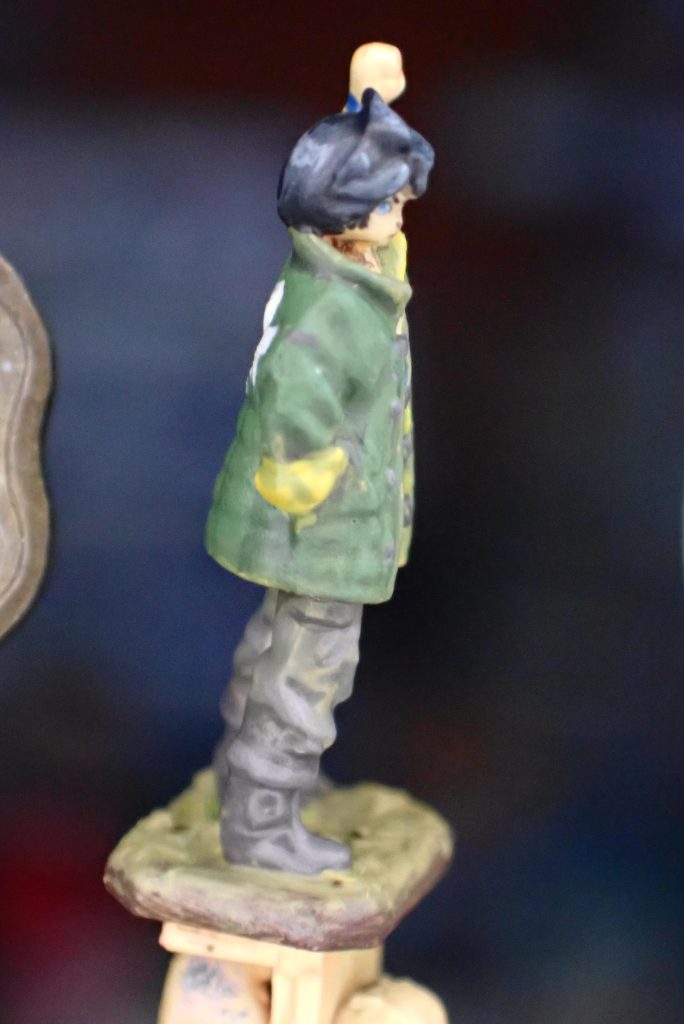 アクリルガッシュは乾く前なら水で消せるし、乾いた後はラッカーを吹いても影響なしなので非常に便利です。