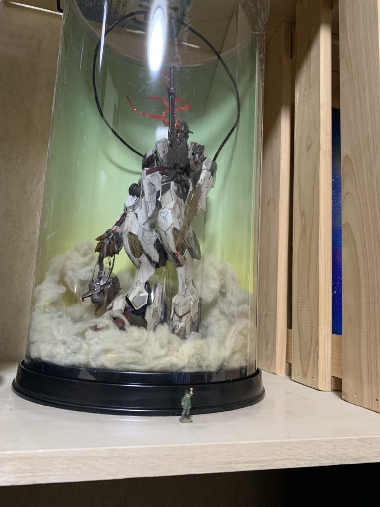 1/100バルバトスと並べてみて、すげえ事やってんな〜と思いましたね〜(笑)