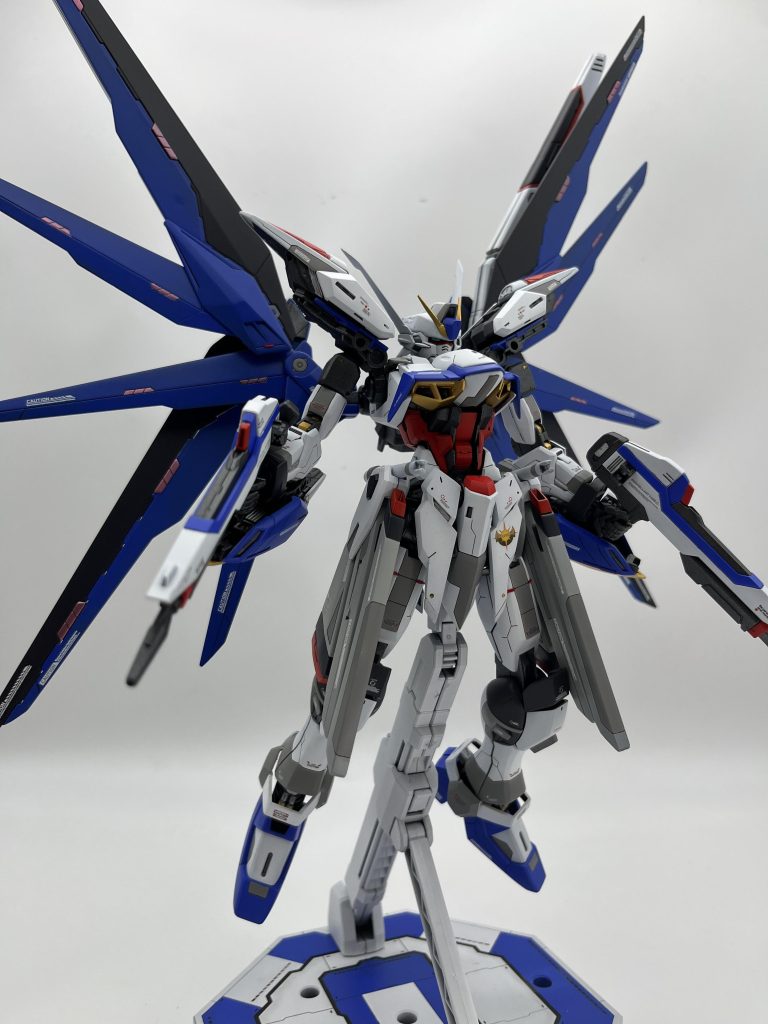 エクリプスガンダムF–4枚目/制作者：ゆうき