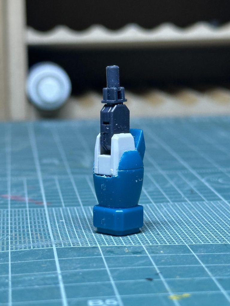 腕改造の中でストレス溜まる部分ですね。接着や塗装剥げのことを考えなくてはならなかったので大変でした…