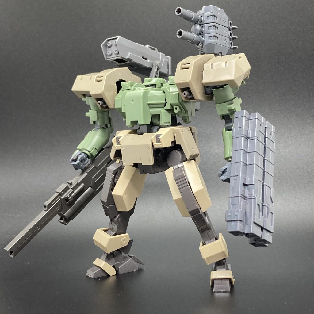 ジョーハウンドとミキシングすることにして仮組みした段階。このままだと9割ジョーハウンドになるなと思いティエレン要素を足す事にしました。