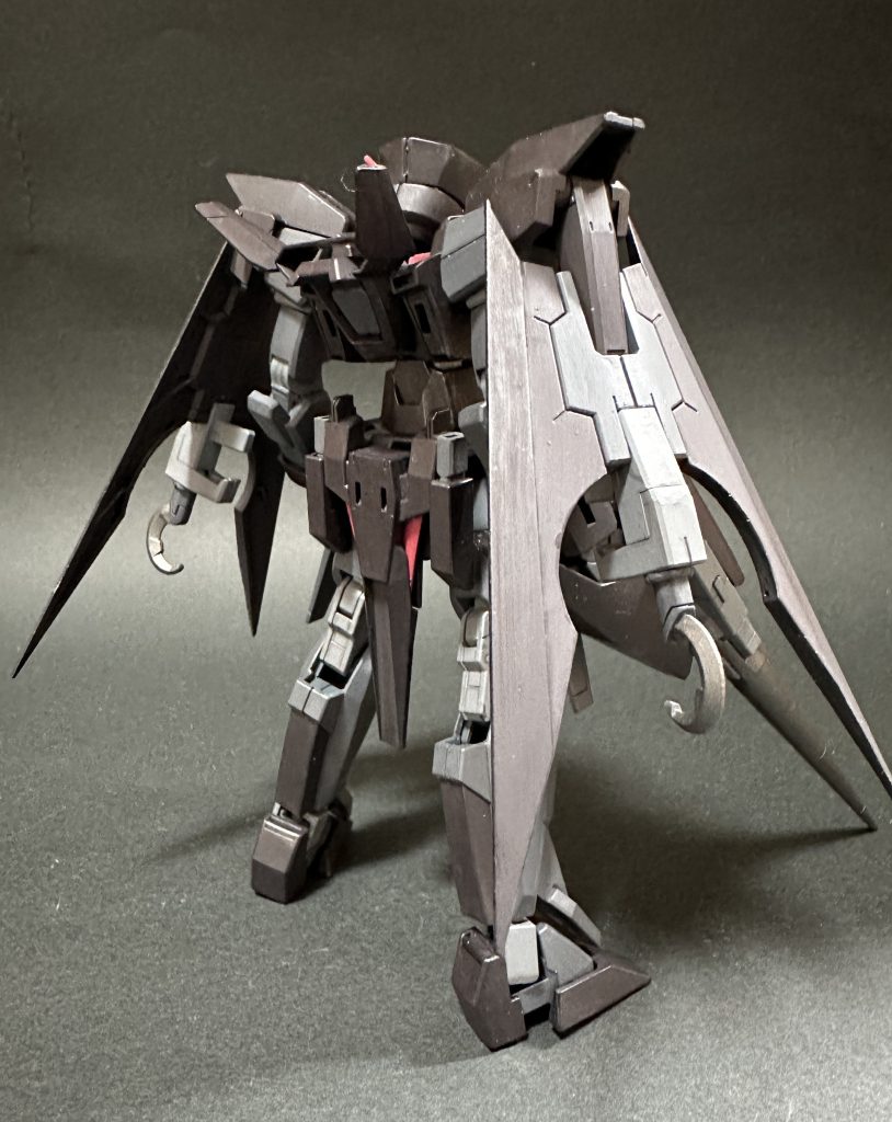 ティターンズっぽくならないように気をつけて色を選びました。