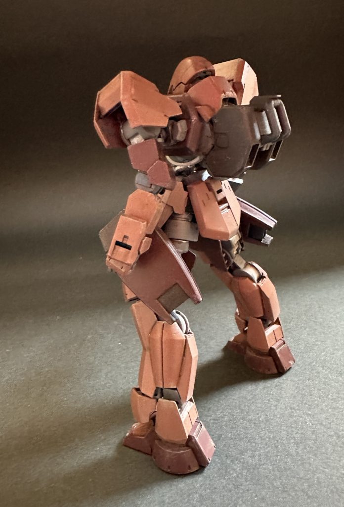 今月のグレイズは、地上戦タイプ。エドモントン攻防の際に登場したカラーリングのものです。