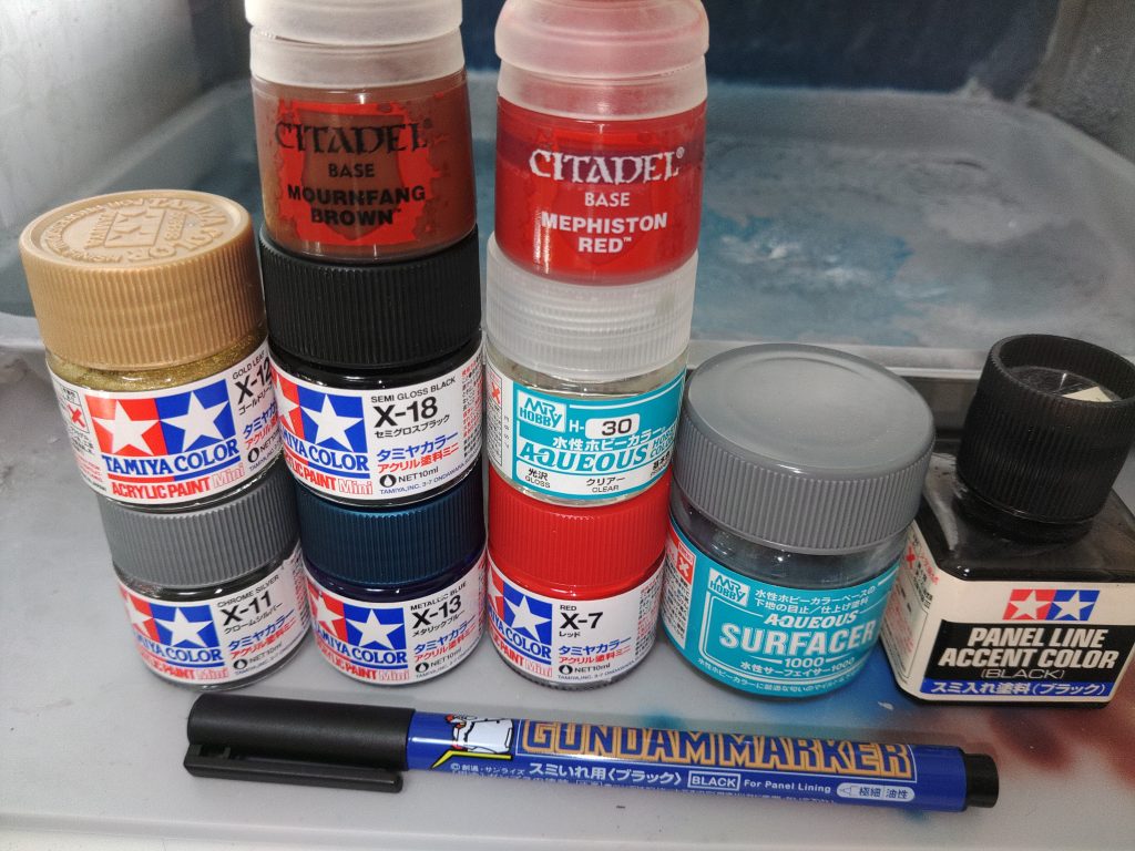 活躍してくれた(使用した)塗料たちに感謝の拍手👏