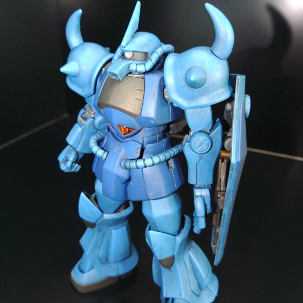 HGリバイヴ　グフ何とか完成❗