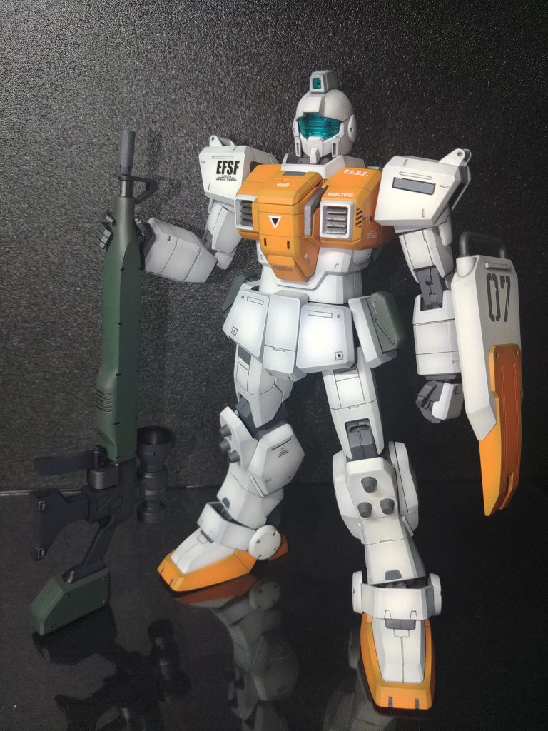 そうそう、製作工程はいつも通り面出し、スジボリ、ガンメタ立ち上げのグラデーション塗装、つや消しフィニッシュです。