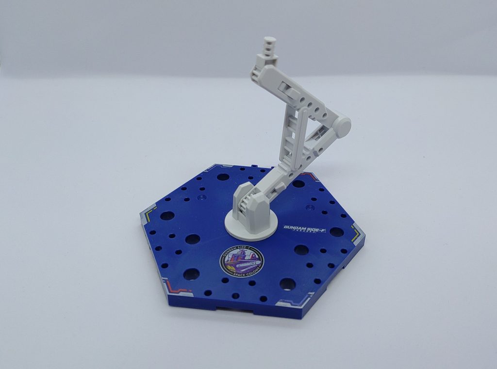 GUNDAM SIDE-F限定のアクションベース5も購入していたので1枚