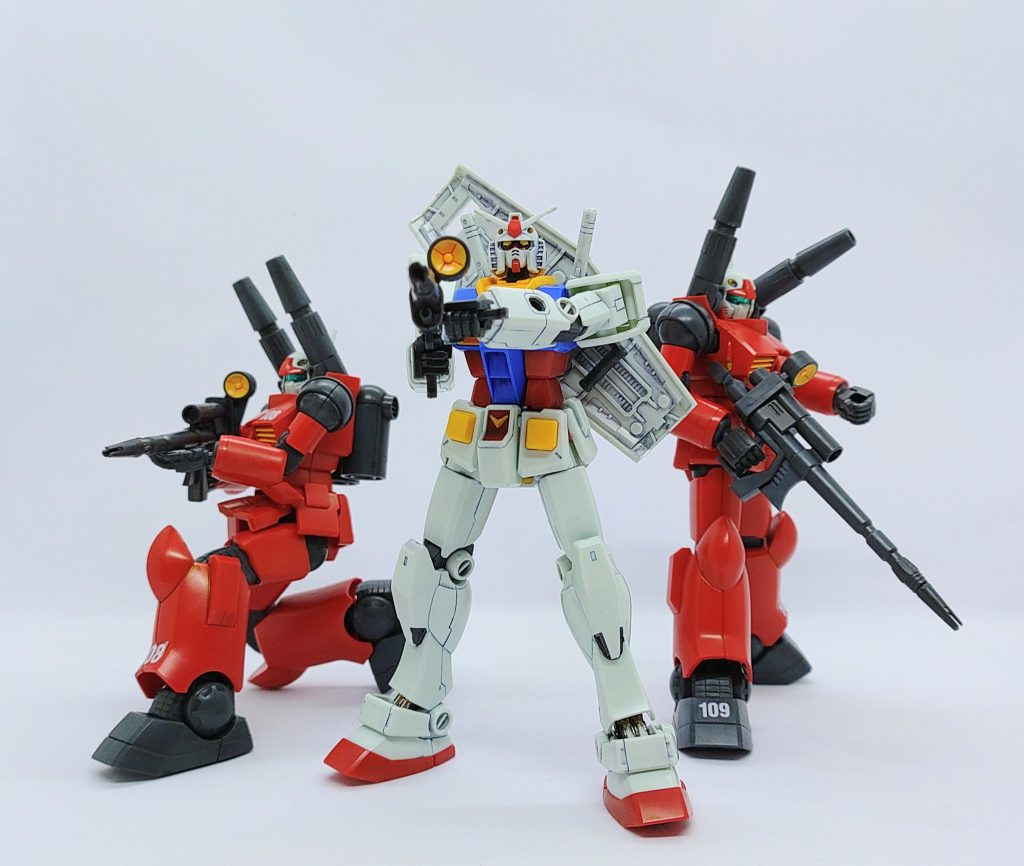 ガンキャノン2機と併せて1枚