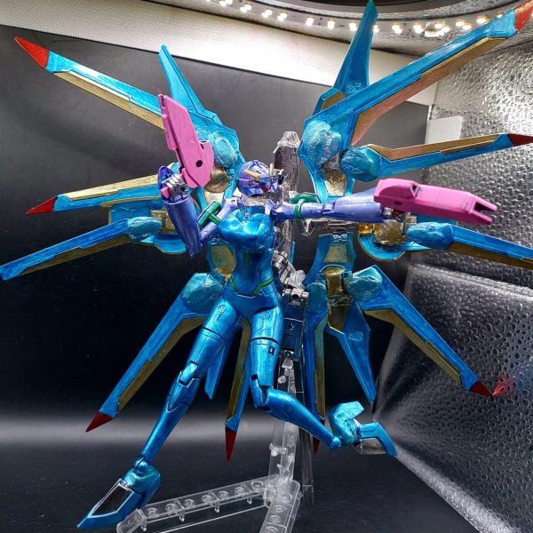 オーブ連合首長国極秘戦略機　ANIA