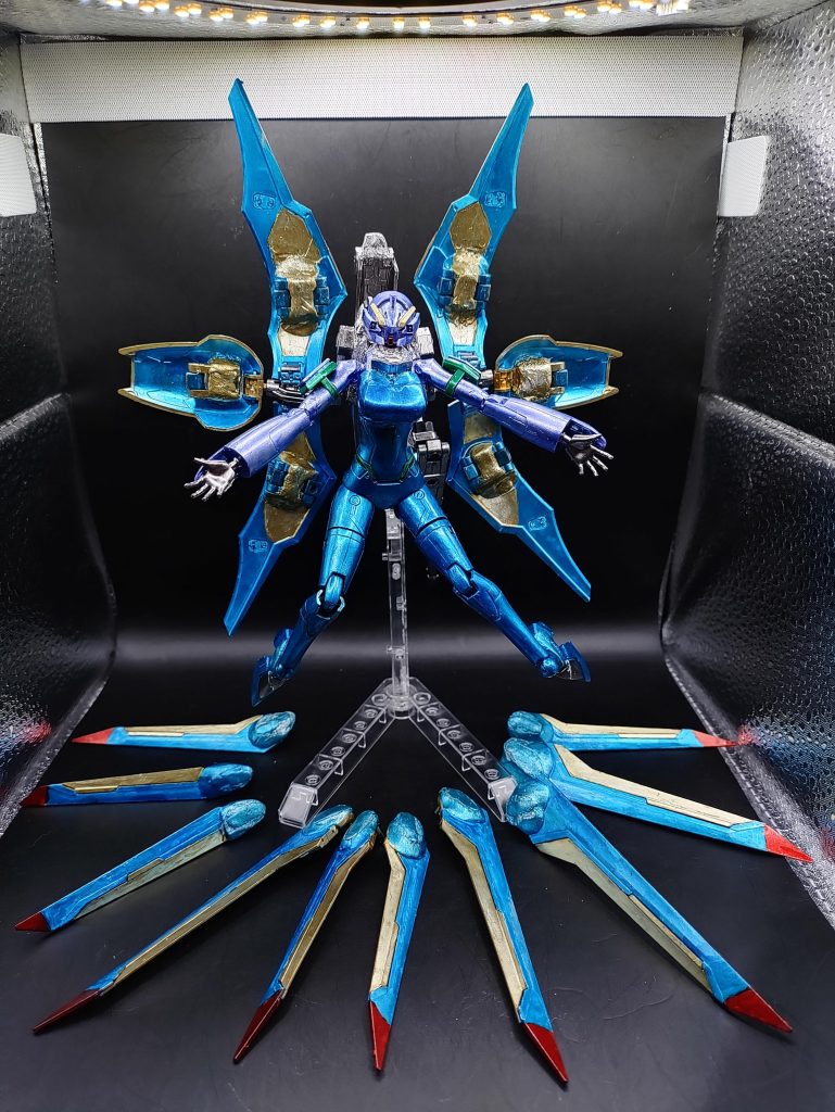 ◯ウイングドラグーン展開ウイングドラグーンプラットフォームから、ウイングドラグーン展開。ウイングドラグーンはビームサーベルやシールドを展開可能で宇宙空間ではストライクフリーダムのようなオールレンジ攻撃が可能です。