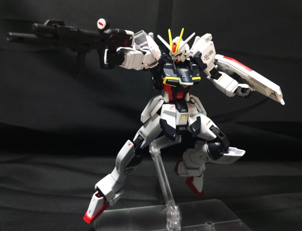 頭部はインパルスと同型の物に換装することが出来る。通信機能等が向上するが、良くも悪くも敵味方に心理的影響がある。