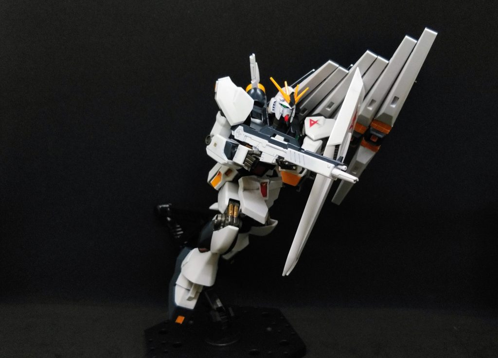 ライフルを抱えた状態で1枚