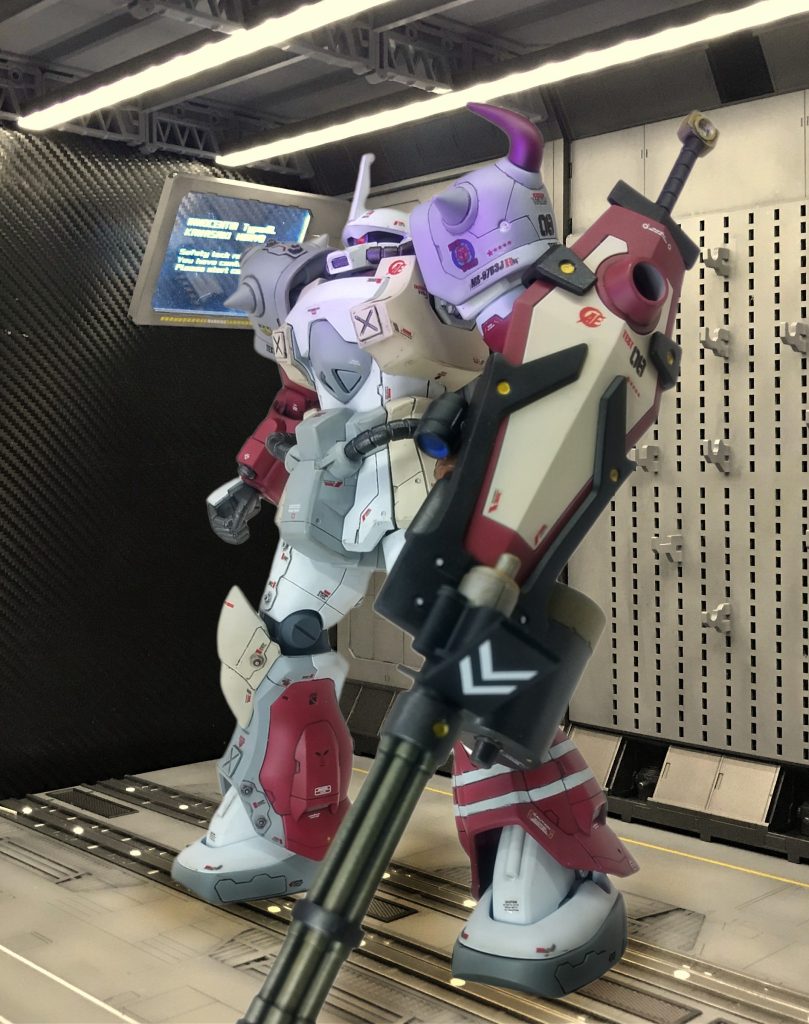 市街戦において無双したグフ・カスタム。その運動性能に目を付けた連邦は、アナハイムにノリス機の残骸とサラ基地より鹵獲したスペアパーツで改修させ、ある新兵器の導入テストを行う計画を実行。