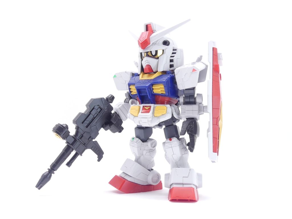 【ガンプラデータ】配役:RX-78F00 ガンダム(シイナ・アマミチ仕様)演者:シイナ・アマミチ所属:まだなしGP(ガンプラパワー):200ベース:SDCS RX-78F00 ガンダム(イベント限定・現在購入不可)レギュレーション:オフィシャルレギュレーション(ガンプラ商品のみ使用)機体解説:高校合格祝いで父とともに見たF00のガンプラを、アマミチが墨入れして完成させたもの(現在アマミチと母の住むマンションでは塗装できなかった)。一般的な素組みのガンプラではあるが、それでも十分な出力を発揮した。これはF00の全身に体をスムーズに動かすモーターが搭載されていることによる。ちなみに横浜動くガンダムであるF00は父・マサミチの友人が製作に関わっていたらしいが…マサミチにとっては「エバーランド」の記憶を呼び起こさせるようだ…キットレビューとしてはブログで。ちなみに自分は横浜で購入したものではなくガンダムベースで限定販売されていた時のものです。当時のSDCS最終キット、初代ガンダムの完全アップグレード版。全タッチゲート化、平手付属など豪華な仕様でした。いつかまた再販してほしいな。フレームはあらかじめCSフレームが同梱。アマミチ仕様はこれにシルエットブースター(グレー)をかまして足をさらに伸ばしています。