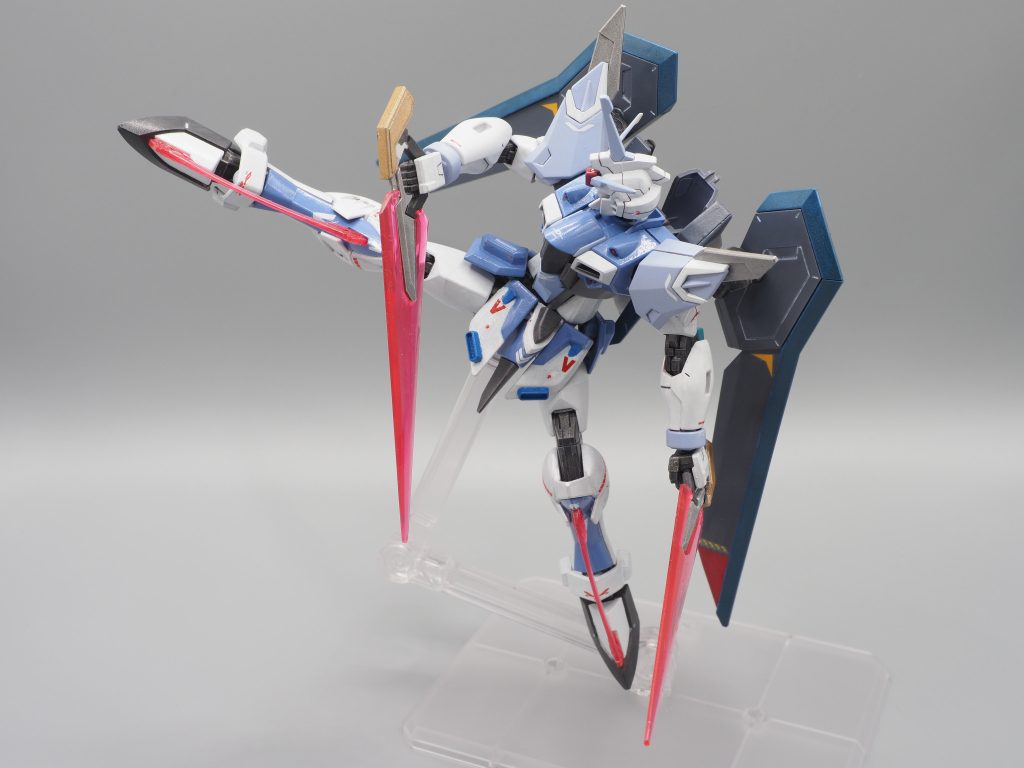 背中の羽の色が少し濃くなりすぎたかなーと思っていますが(ベースグレーが思ったよりも強かった)、結果的にアグネスの二面性が表現できた気もしています。