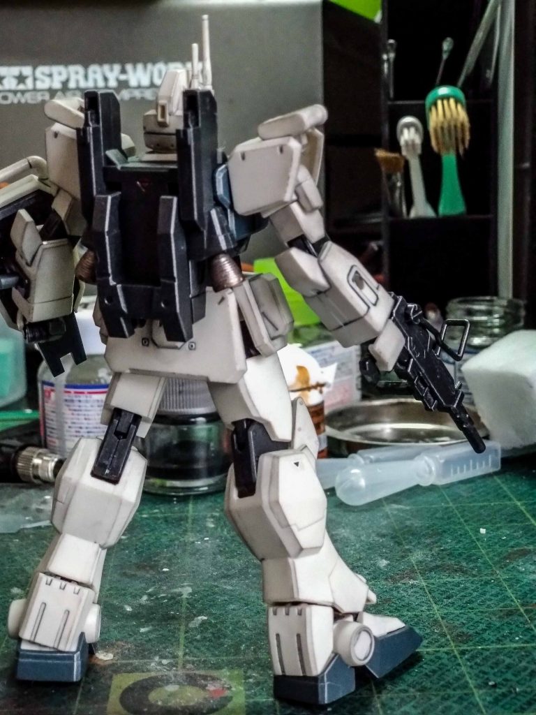 背部は露骨に手抜きですね。まあ、でも何を作ってもこんな雰囲気になるのでこれも私の作風と割り切ることにしましょう！とにかくいっぱい作りたいんです！