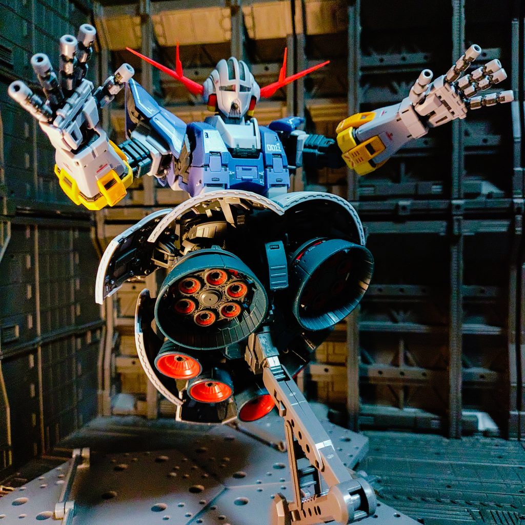 組んで付属デカール貼っただけすよ…あ、つや消しは吹きました。