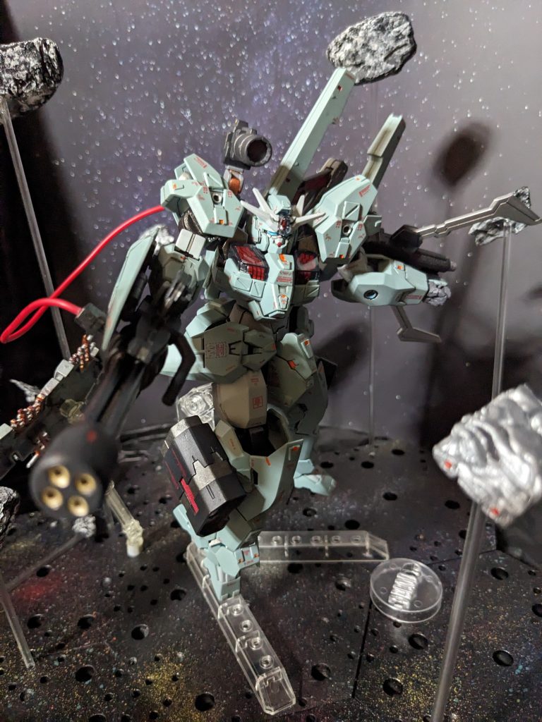 アスティカシア高等専門学園への封印は当時の様々な事件や事案のため、秘密裏に隠ぺいできる場所の都合がほかにつかなかったためである。生徒たちに対する情報の隠ぺいはルブリスソーンにより大量の犠牲者を出したことによる配慮だったのだが、どこから漏れたのか生徒達が知る所となる。