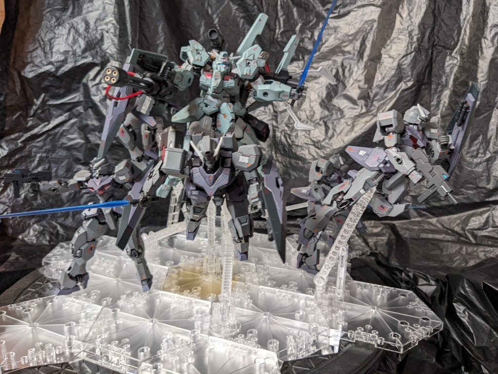 どうしてそんな話になったのかは謎ではあるが、特に問題はないので放置され、封印された場所はアスティカシア高等専門学園の秘密の部屋として語り継がれていくこととなったのは隠ぺいした側からすると苦笑ものであった。