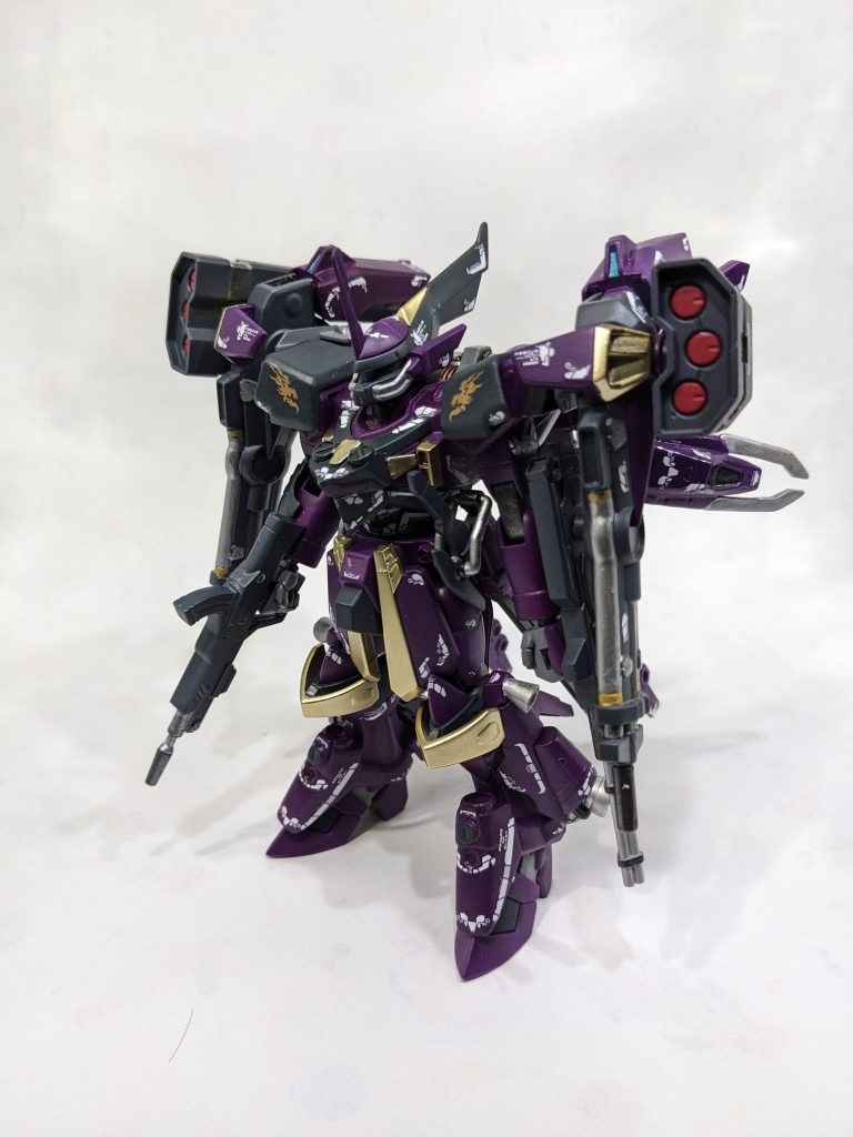 最新鋭の実験機であったシグーディープアームズもその例にもれず、後継の機体と比べてスペックの低さが無視できない段階に来ていた。