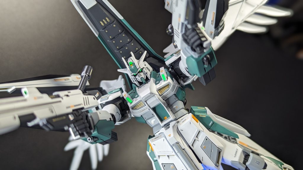 コンセプト通り自分にとっての看板作品になってくれそうな完成度で、達成感に溢れています。当面は私の作品のイメージリーダーとして活躍して貰う予定です。そして、次回よりSEEDフィーバーの波に乗って大好きな機体たちをロールアウトしたいと思います!