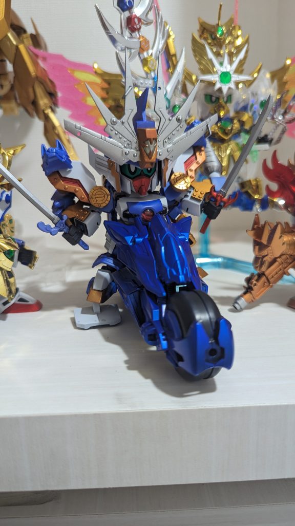 ライティングの問題か写真だとメタリック感薄くなったのが残念