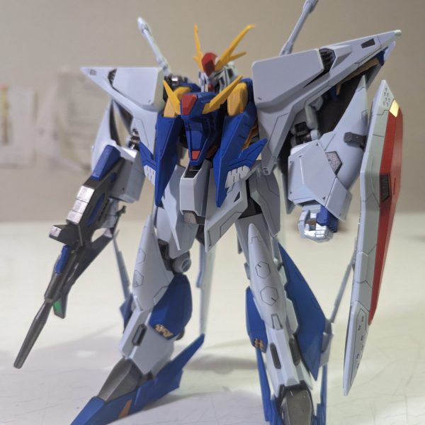 HGクスィー　マスク、カラーリング変更