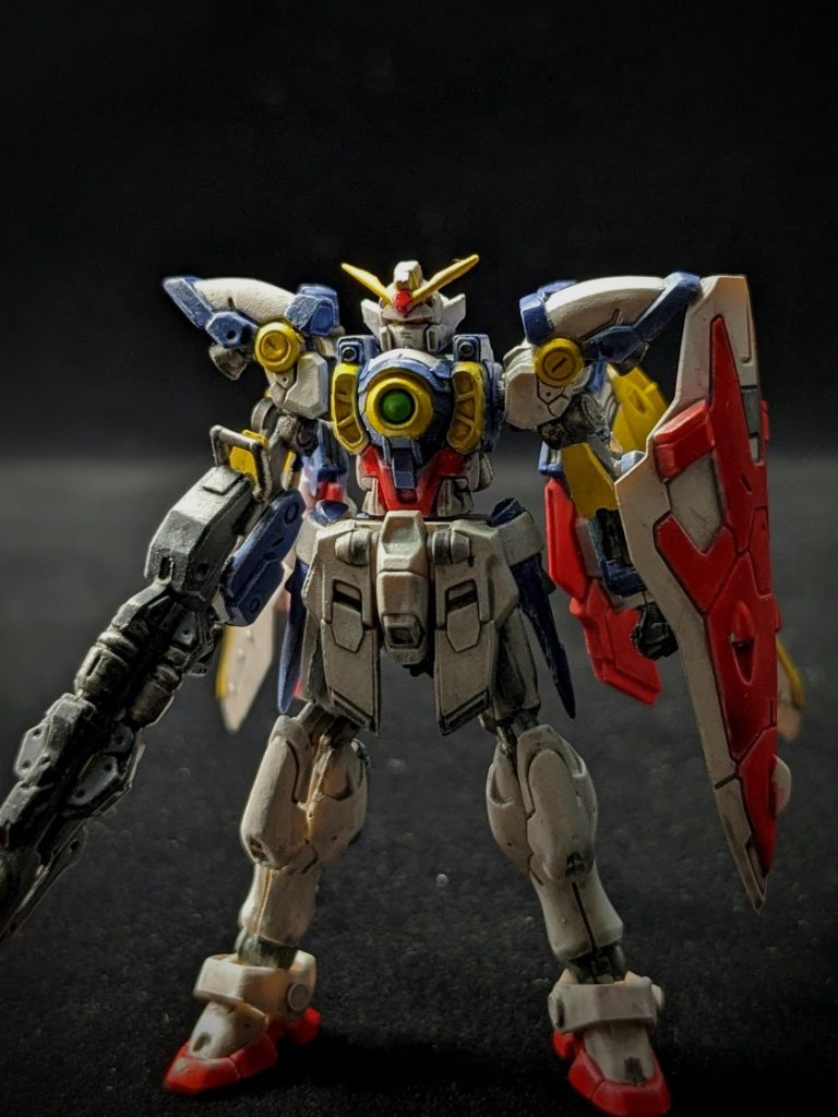 白サフから塗りあげましたた。染塗りって方法かな?凄く簡単に早く塗れる!白サフなので白は塗ってません。