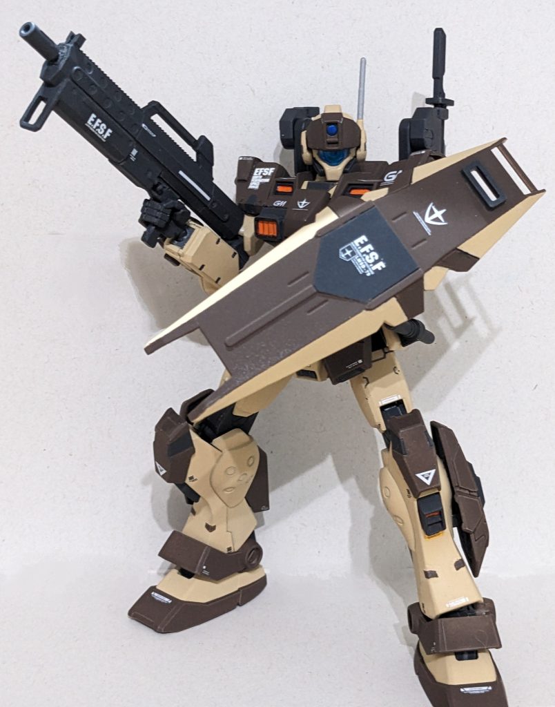 マシンガンを装備、以外に似合ってる？