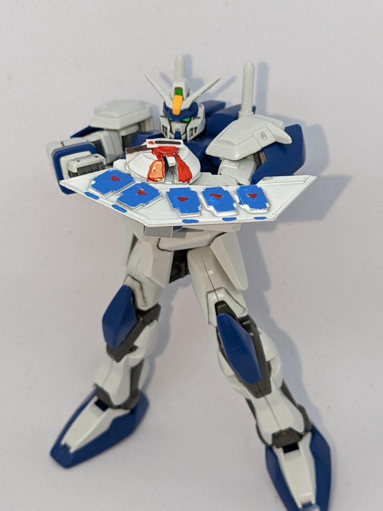 「おい、デュエルしろよ」と言ってきそうなガンダムです。誰もが一回は考えたはず、と思い作りました。