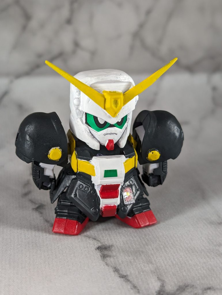 腿と脛が消えると、機体を占める白の面積が減るので印象が変わりますね